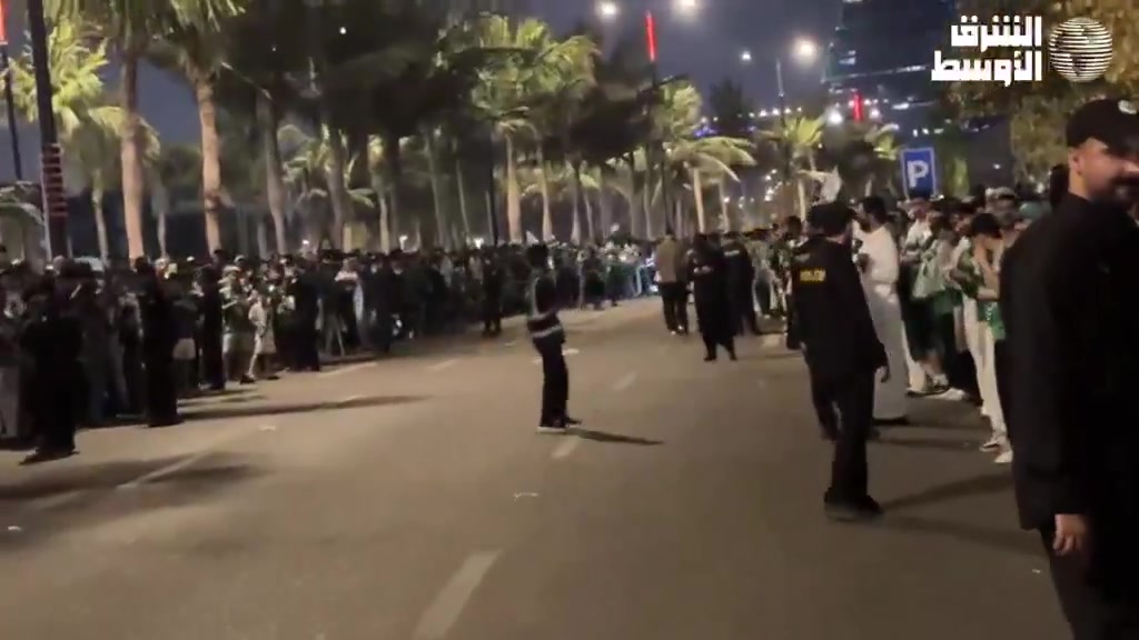 kaiyun-外媒：吉达国民匆忙与球迷庆祝亚冠冠军，想快点备战利雅得胜利